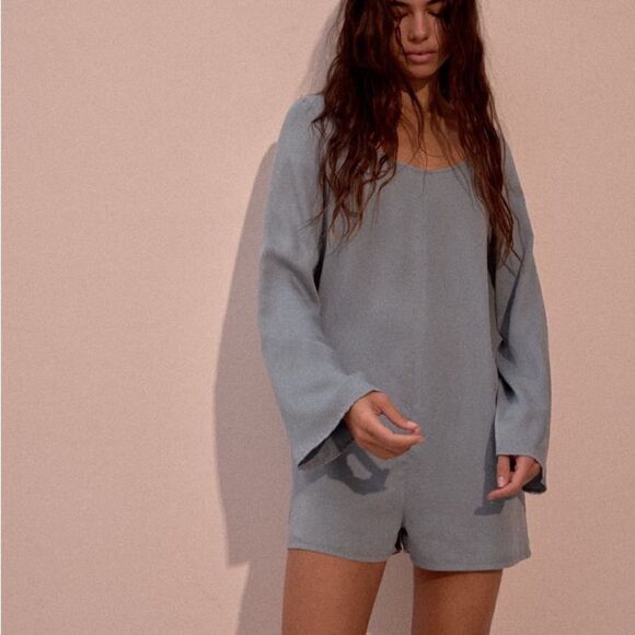 ZARA FLOWY SHORT JUMPSUIT BLUE / GRAY - Picture 2 of 9